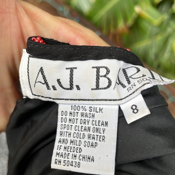 Vintage, AJ Bari silk beaded dark floral gown - Picture 9 of 11